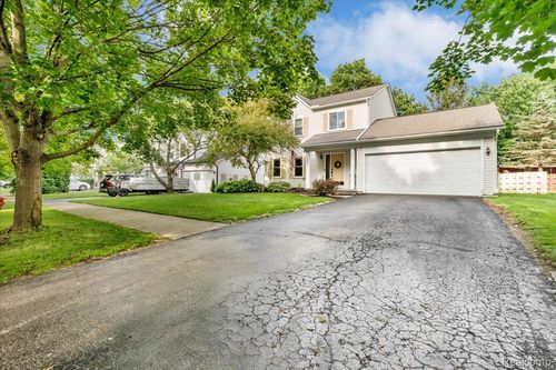 1209 Quail Ridge Dr, Oxford, MI, 48371-6075 | Card Image