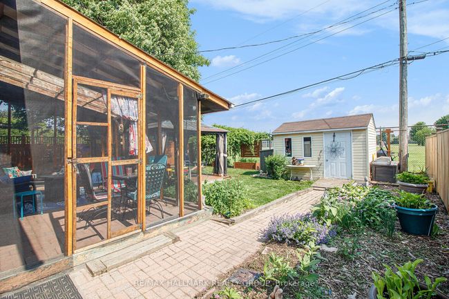 1036 Gill Ave, House other with 3 bedrooms, 2 bathrooms and 3 parking in Ottawa ON | Image 23