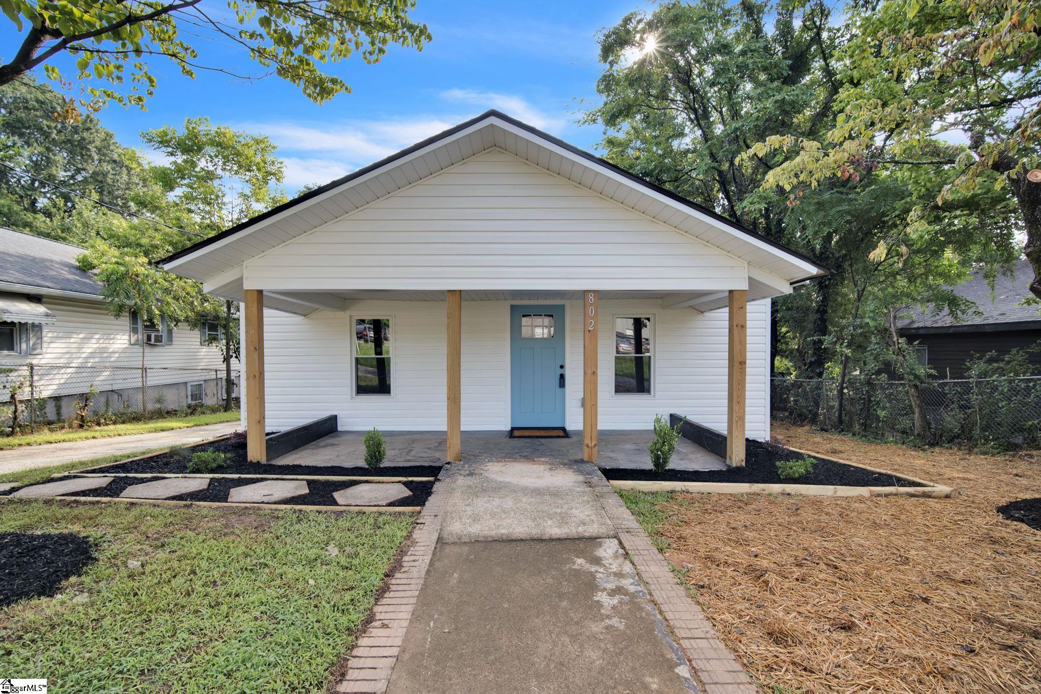Sunnyside Dr, Greer, SC 29651