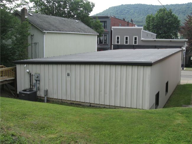 Rear with side view | Image 34
