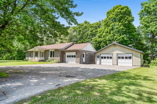 1563 St Felix Rd, Hammond, ON, K0A2A0 | Card Image