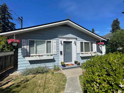 2257 Hawthorne Ave, Port Coquitlam, BC, V3C1W7 | Card Image