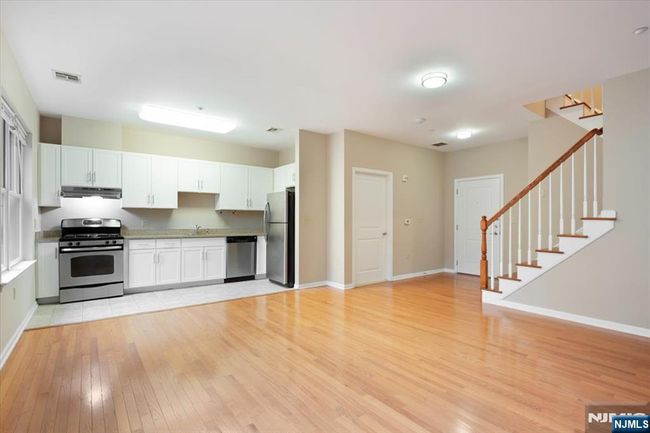 25 Duncan Ave, Condo with 2 bedrooms, 2 bathrooms and null parking in Jersey City NJ | Image 18