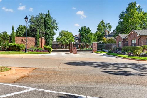 3-6204 Waterford Boulevard, Oklahoma City, OK, 73118 | Card Image