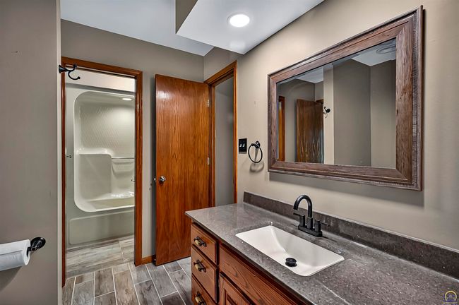 3835 Sw Wood Valley Dr, House other with 5 bedrooms, 3 bathrooms and null parking in Topeka KS | Image 17
