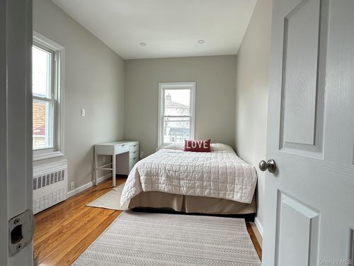 149 W Market St, Long Beach, NY, 11561-1918 | Card Image