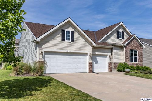 16050 Cary St, Omaha, NE, 68136-1333 | Card Image