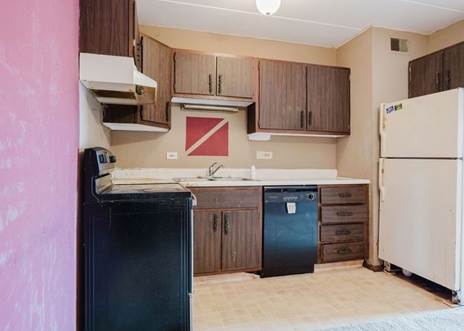 APT-2E - 3012 171 St St, Condo with 2 bedrooms, 1 bathrooms and null parking in Hazel Crest IL | Image 10