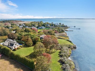 88 Evergreen Avenue, House other with 4 bedrooms, 4 bathrooms and null parking in East Moriches NY | Image 2