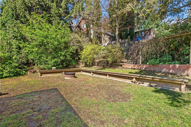 8060 Philbert Street, House other with 3 bedrooms, 1 bathrooms and 8 parking in Mission BC | Image 32