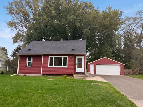 7 Park Dr, Circle Pines, MN, 55014-1665 | Card Image