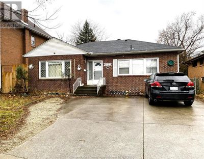 1421 Pelissier St, House other with 4 bedrooms, 2 bathrooms and null parking in Windsor ON | Image 1