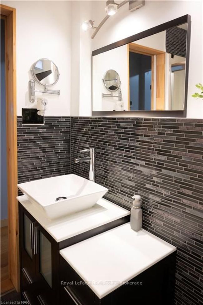 148 York St, House other with 2 bedrooms, 2 bathrooms and 2 parking in Saint Catharines ON | Image 14