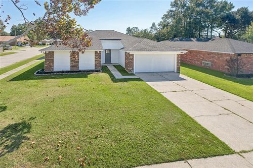 109 Meredith Dr, Slidell, LA, 70458-1229 | Card Image