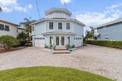 2030 Nw 15th St, Crystal River, FL, 34428-5013 | Card Image