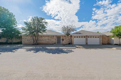 1207 Shirley Ln, Midland, TX, 79705-6532 | Card Image