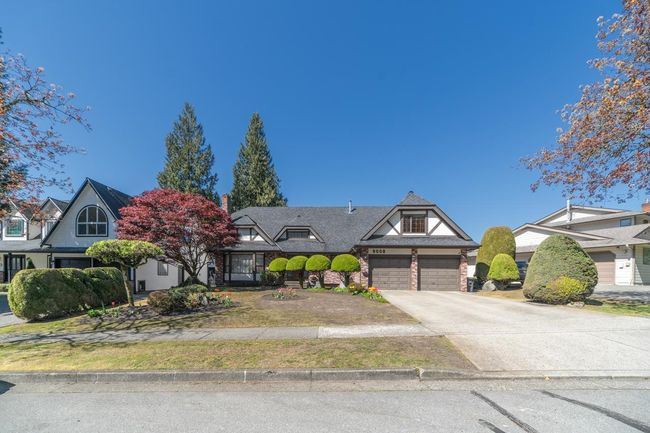 8008 Woodhurst Drive, House other with 5 bedrooms, 3 bathrooms and 6 parking in Burnaby BC | Image 3