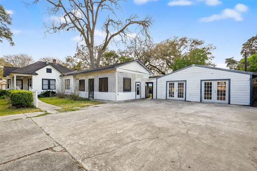 416 S Hardie St, Alvin, TX, 77511-2452 | Card Image