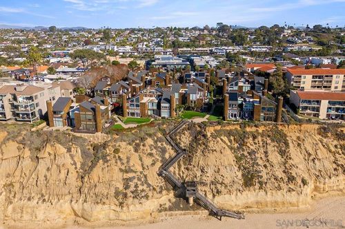 unit-25-325 S Sierra Ave, Solana Beach, CA, 92075-2222 | Card Image