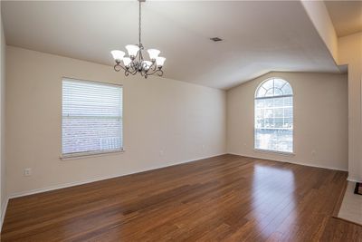 6513 Crystal Court, House other with 4 bedrooms, 2 bathrooms and 2 parking in Woodway TX | Image 2