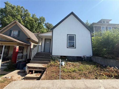 931 Sandusky Ave, Kansas City, KS, 66101-3123 | Card Image