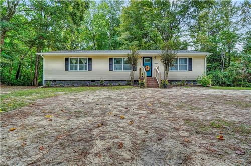 13350 Shiloh Dr, Windsor, VA, 23487-5826 | Card Image