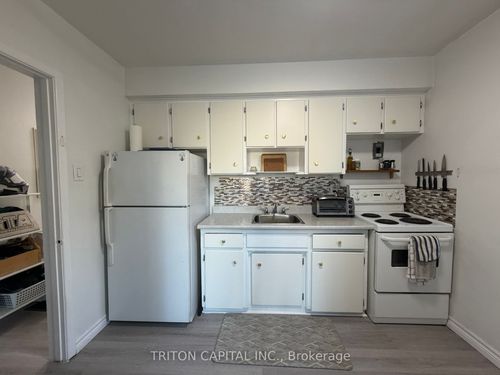 114 7th St, Etobicoke, ON, M8V3B4 | Card Image