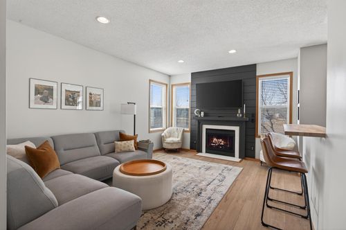 9037 Garland Ln N, Maple Grove, MN, 55311-1285 | Card Image