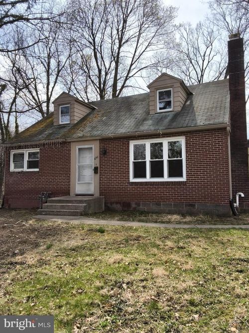 4249 Locust Ln, HARRISBURG, PA, 17109-4318 | Card Image