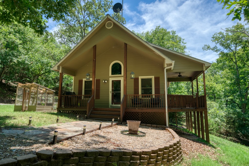 Lakeside Rd, Eureka Springs, AR 72631 #1