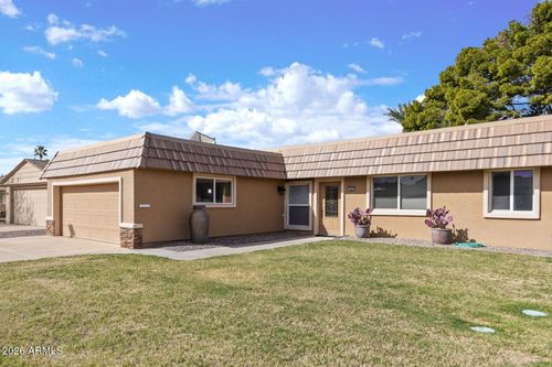 10442 W Prairie Hills Cir, Sun City, AZ, 85351-1821 | Card Image