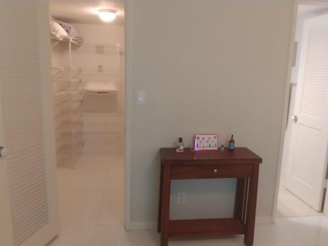 APT-218B - 4502 N Federal Hwy, Condo with 2 bedrooms, 2 bathrooms and null parking in Lighthouse Point FL | Image 20