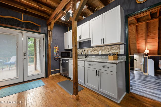 Kitchen | Image 9