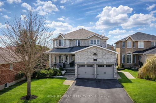 27 Merganser Crt, Barrie, ON, L4N8W7 | Card Image