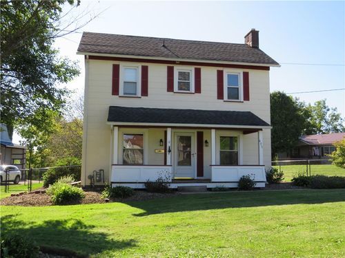 651 Liberty St, Grove City, PA, 16127-8103 | Card Image