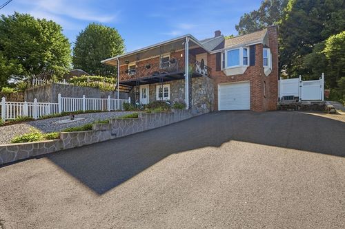 140 Ruskin St, Chicopee, MA, 01020-3505 | Card Image