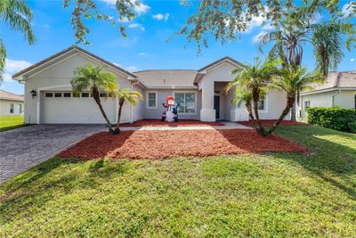 3620 Weatherfield Drive, House other with 4 bedrooms, 2 bathrooms and null parking in KISSIMMEE FL | Image 1