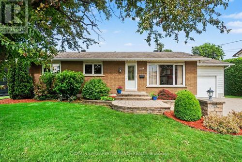 1599 Maxime Street, Ottawa, ON, K1B3K9 | Card Image