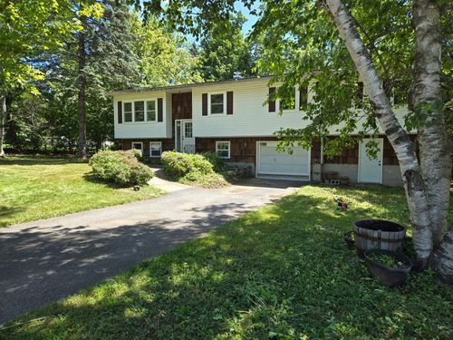 192 Lea Dr, Williston, VT, 05495-7389 | Card Image