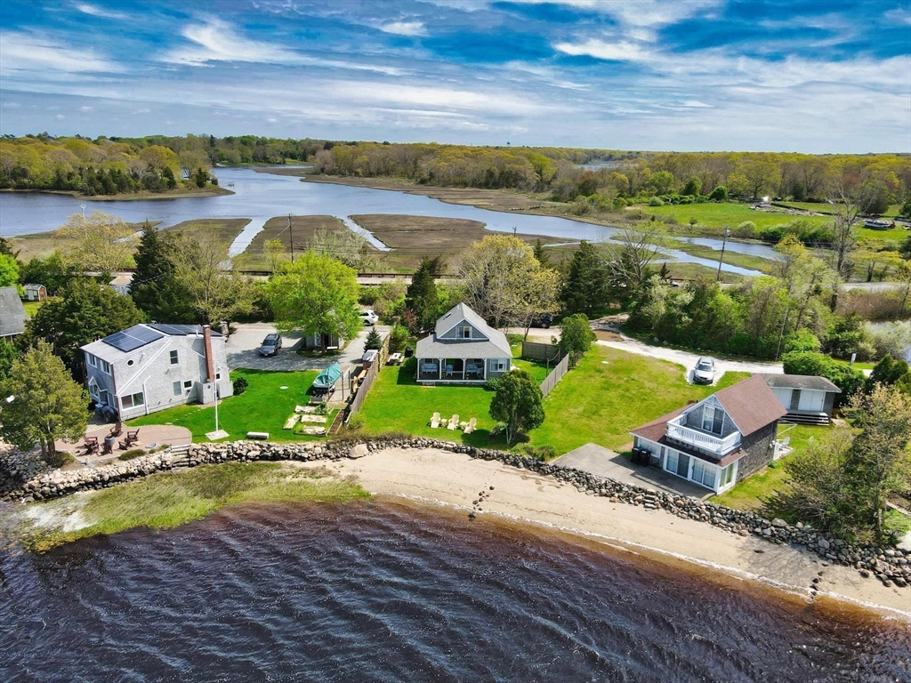 Gulf Rd, South Dartmouth, MA 02748