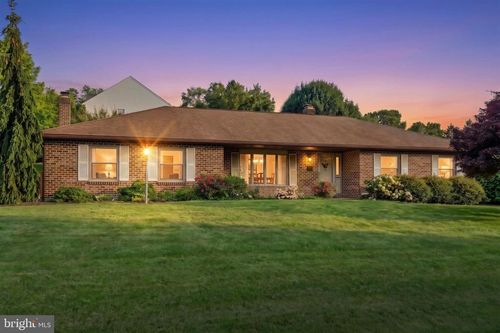 3106 Kingston Rd, YORK, PA, 17402-4007 | Card Image