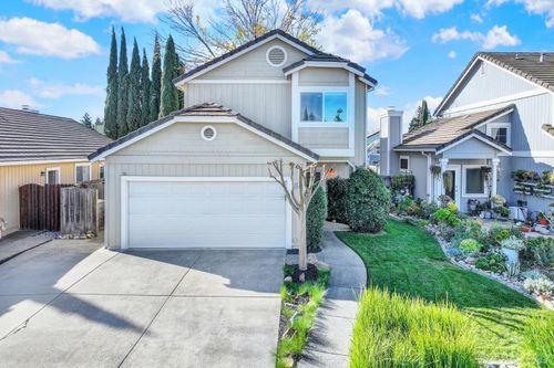 696 Poppy Circle, Vacaville, CA, 95687 | Card Image