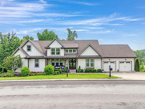 517 Kestrel Ln, Chattanooga, TN, 37419-4400 | Card Image