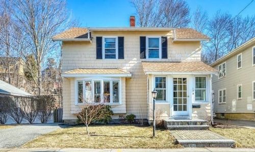 17 Russell Rd, Winchester, MA, 01890-1930 | Card Image