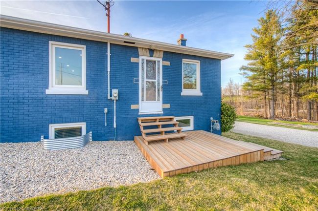 1327 Queen St, House other with 4 bedrooms, 1 bathrooms and 12 parking in New Dundee ON | Image 8