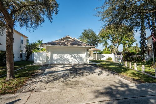 139 Pennock Landing Cir, Jupiter, FL, 33458-4019 | Card Image
