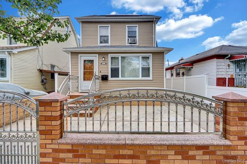 12244 Nellis St, Springfield Gardens, NY, 11413-1029 | Card Image