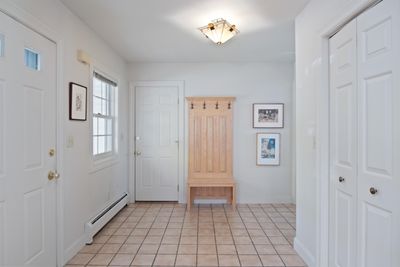 154 Hayes Avenue, Condo with 2 bedrooms, 2 bathrooms and null parking in South Burlington VT | Image 2