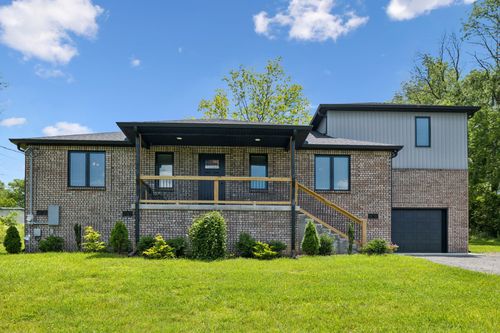 375 W Old Alexandria Rd, Watertown, TN, 37184-3266 | Card Image