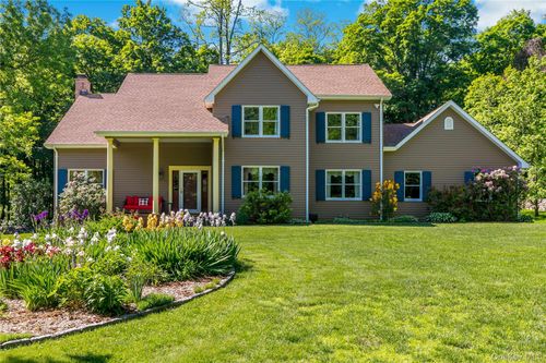 37 Mountain Brook Dr, Cold Spring, NY, 10516-4209 | Card Image